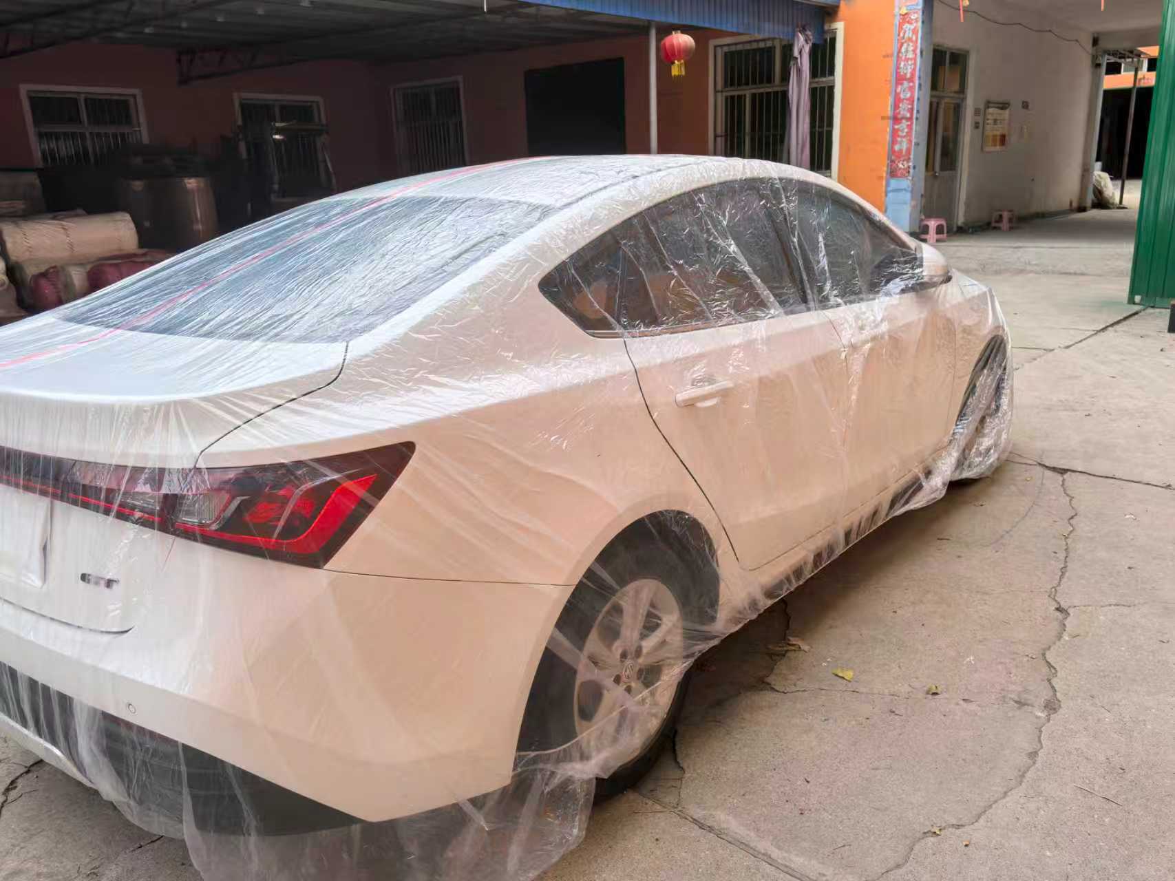 Upgraded plastic car cover6